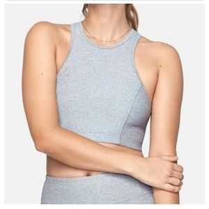 Outdoor voices Athena crop